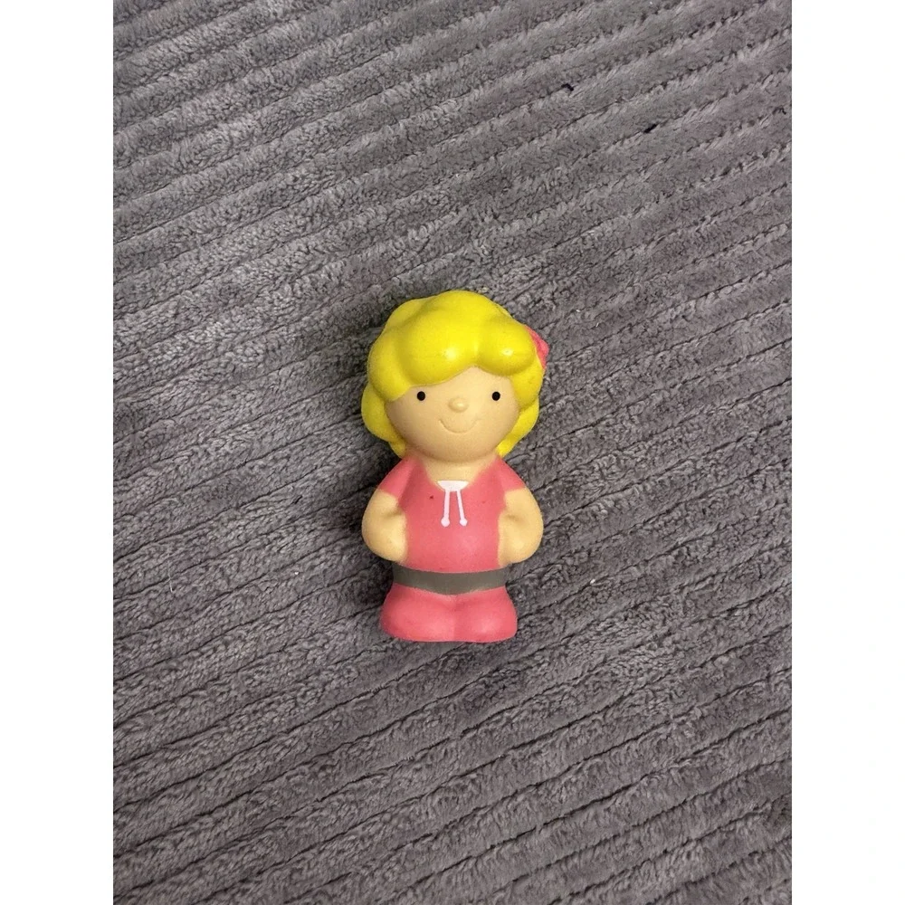 Early Learning Centre Happyland blonde girl figure